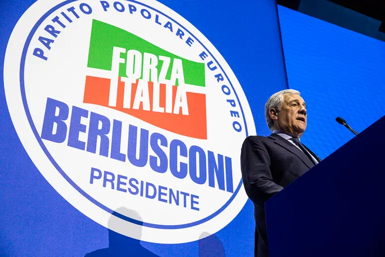 Antonio Tajani al congresso di Forza Italia