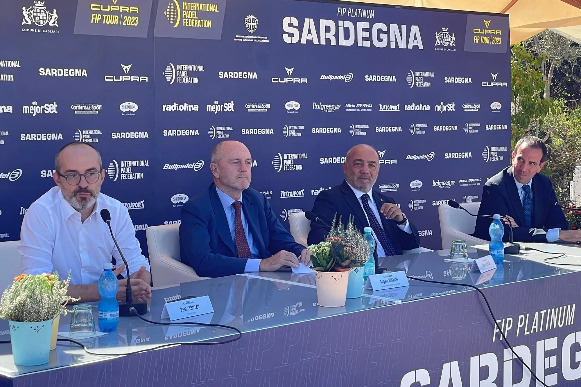 La conferenza stampa di presentazione del Fip Platinum Sardegna al Tennis Club Cagliari (foto Spignesi)