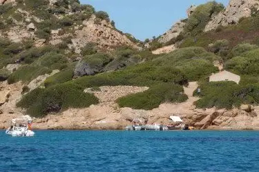 Una delle calette nascoste dal parco marino