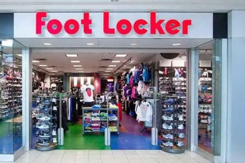 Un negozio Foot Locker (Archivio L'Unione Sarda)