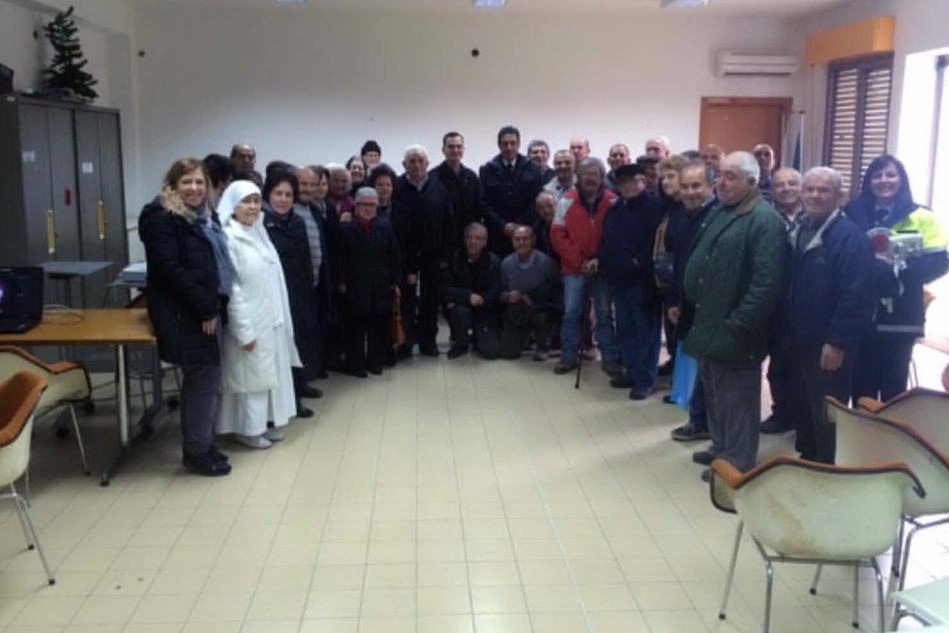 I partecipanti all'incontro con i carabinieri a Furtei