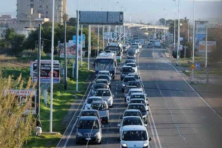 Traffico record in viale Marconi: cinquantamila auto al giorno