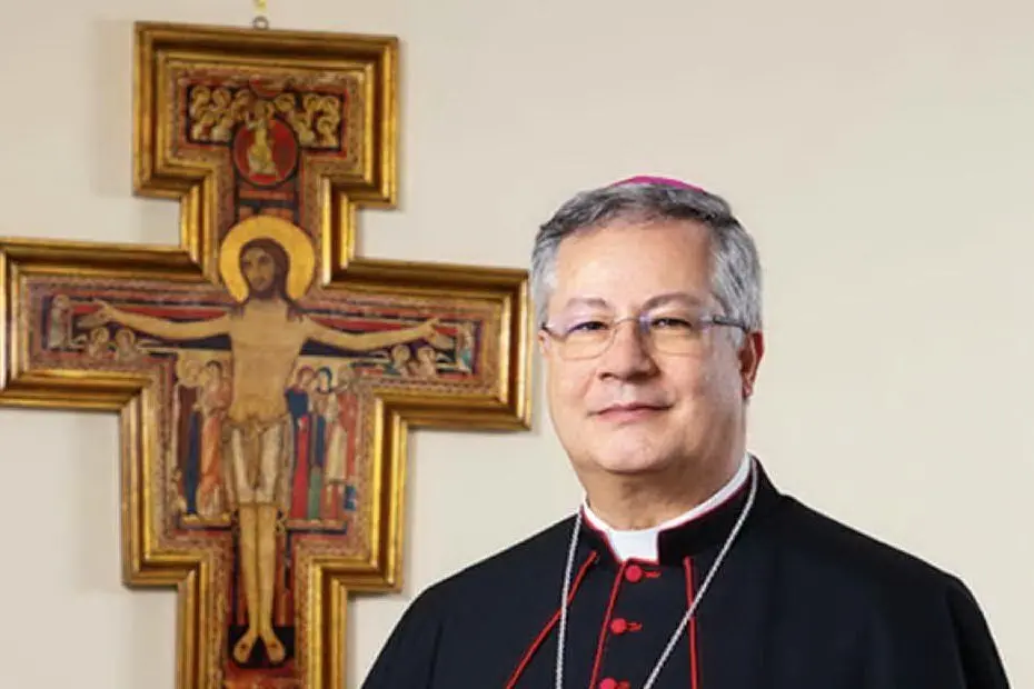 L’arcivescovo Carboni (L'Unione Sarda - Sanna)