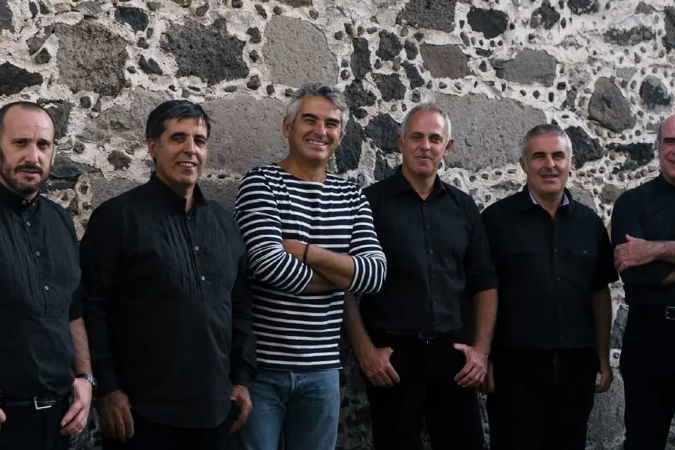 Paolo Angeli e il gruppo (foto concessa)