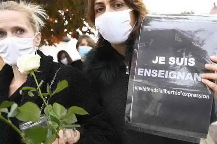 Una manifestazione per Samuel Paty (Archivio L'Unione Sarda)