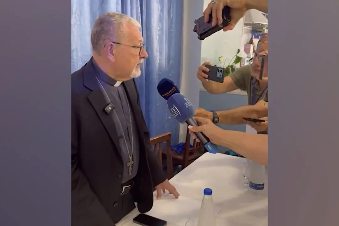 Migranti, l'arciv. Damiano: "La dignità umana non anneghi nel Mediterraneo"