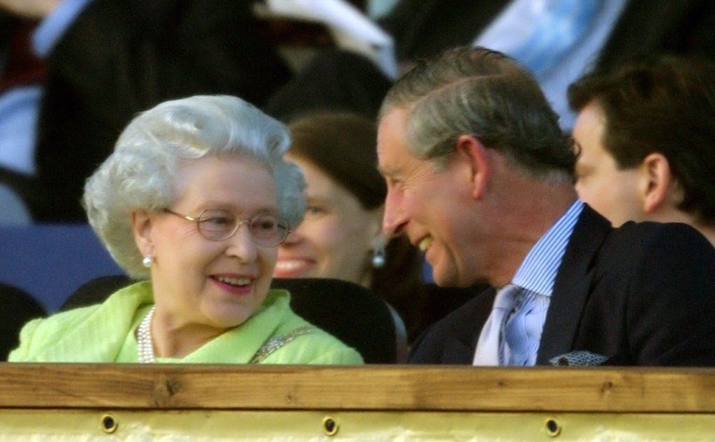 Carlo e sua madre, la regina Elisabetta