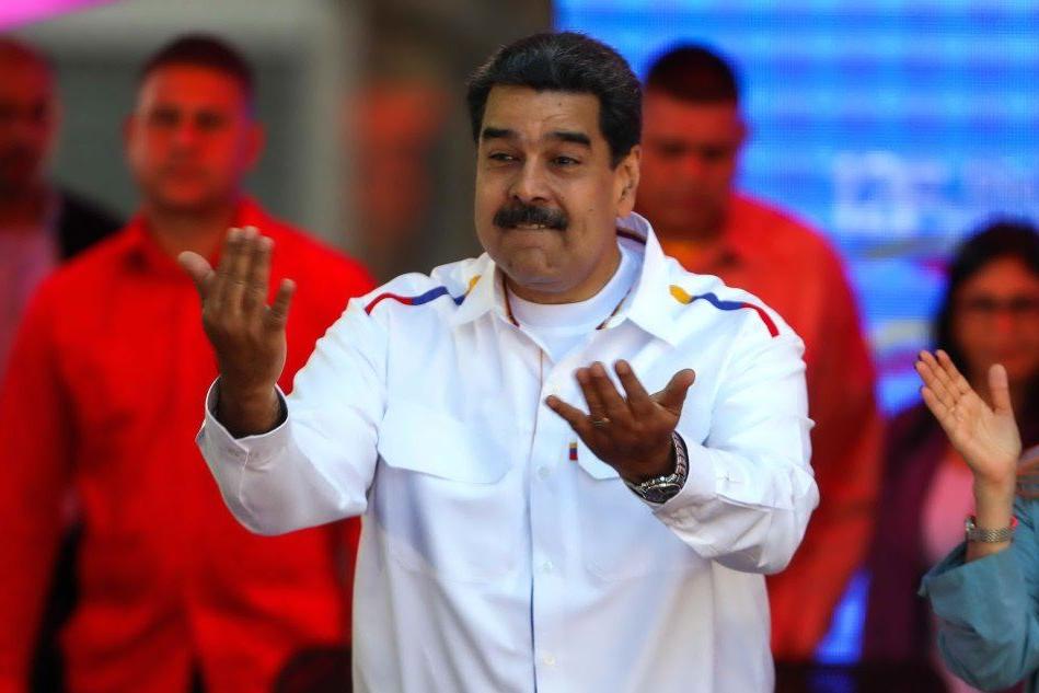 Maduro tira dritto e giura che non si dimetterà: &quot;Perché dovrei?&quot;
