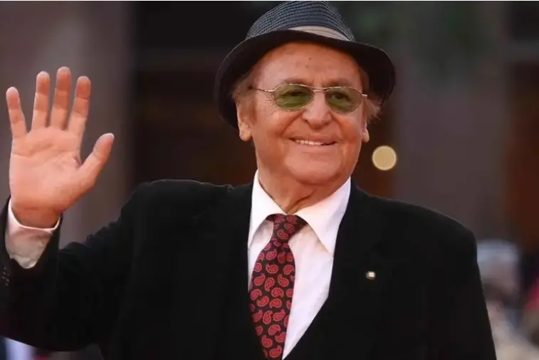 Renzo Arbore (archivio L'Unione Sarda-Ansa)