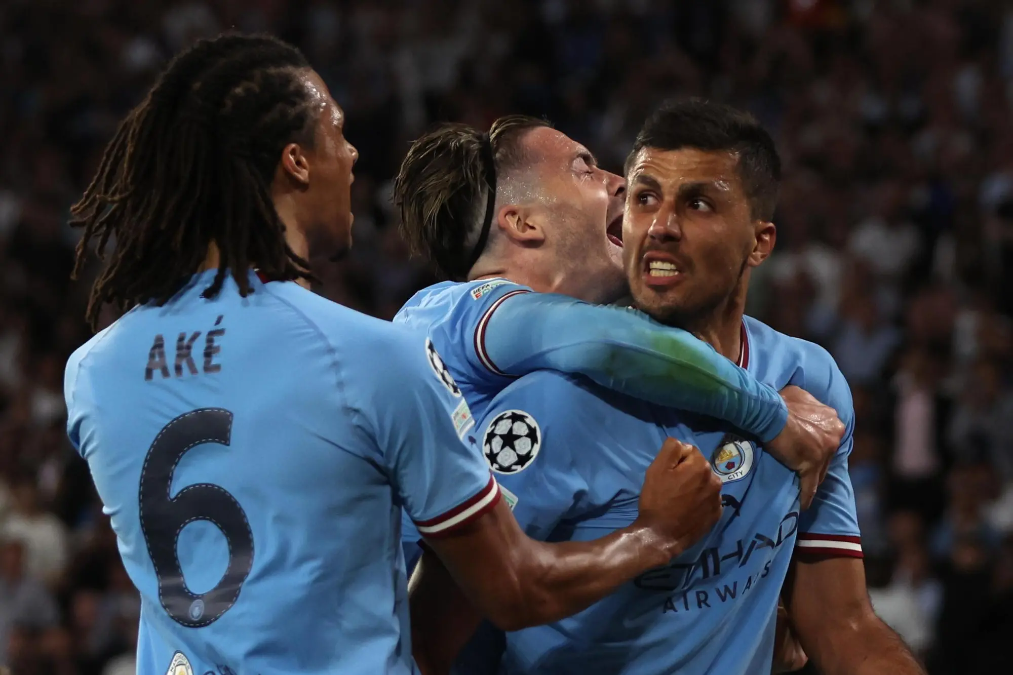 epa10684277 Rodri (R) of Manchester City celebrates with teammates after scoring the 1-0 goal during the UEFA Champions League Final soccer match between Manchester City and Inter Milan, in Istanbul, Turkey, 10 June 2023. EPA/MARTIN DIVISEK