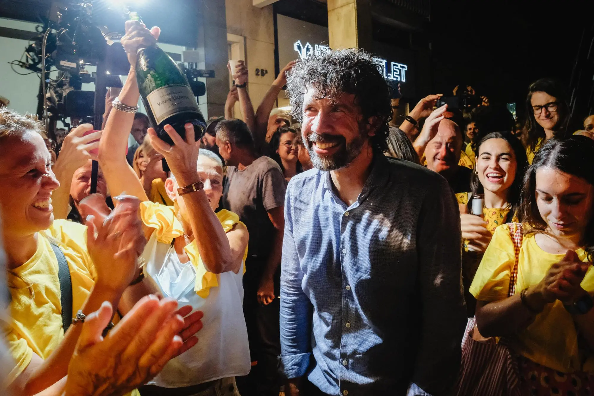 Damiano Tommasi eletto sindaco a Verona (foto Ansa)