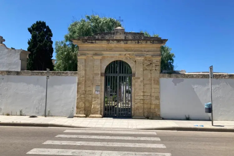 Cimitero comunale via Balai a Porto Torres (foto Pala)