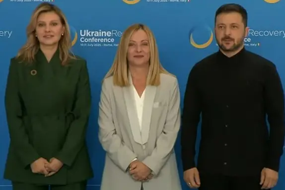 La premier Meloni con Zelensky