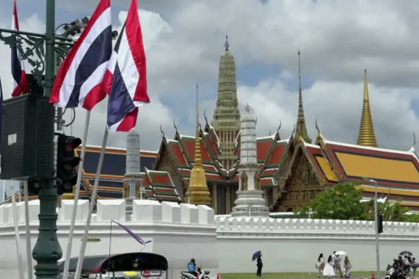 Thailandia, addio alla principessa Bha. Una folla le rende omaggio