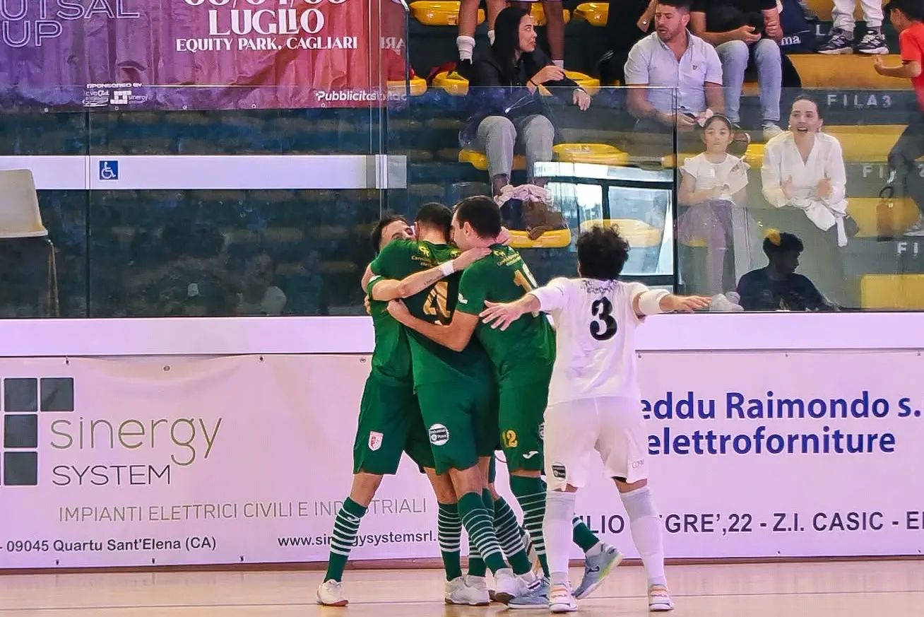 Un’esultanza del Quartu dopo un gol nello scorso campionato di Serie A2 (foto Martina Sanna)