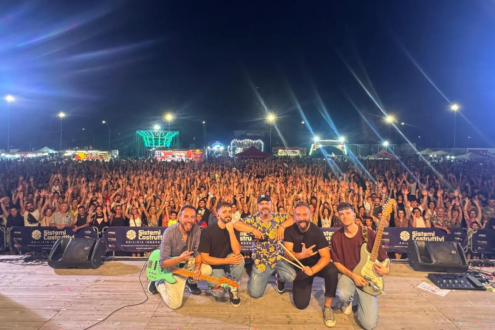 La band “TIENI IL TEMPO” (Foto del gruppo musicale)