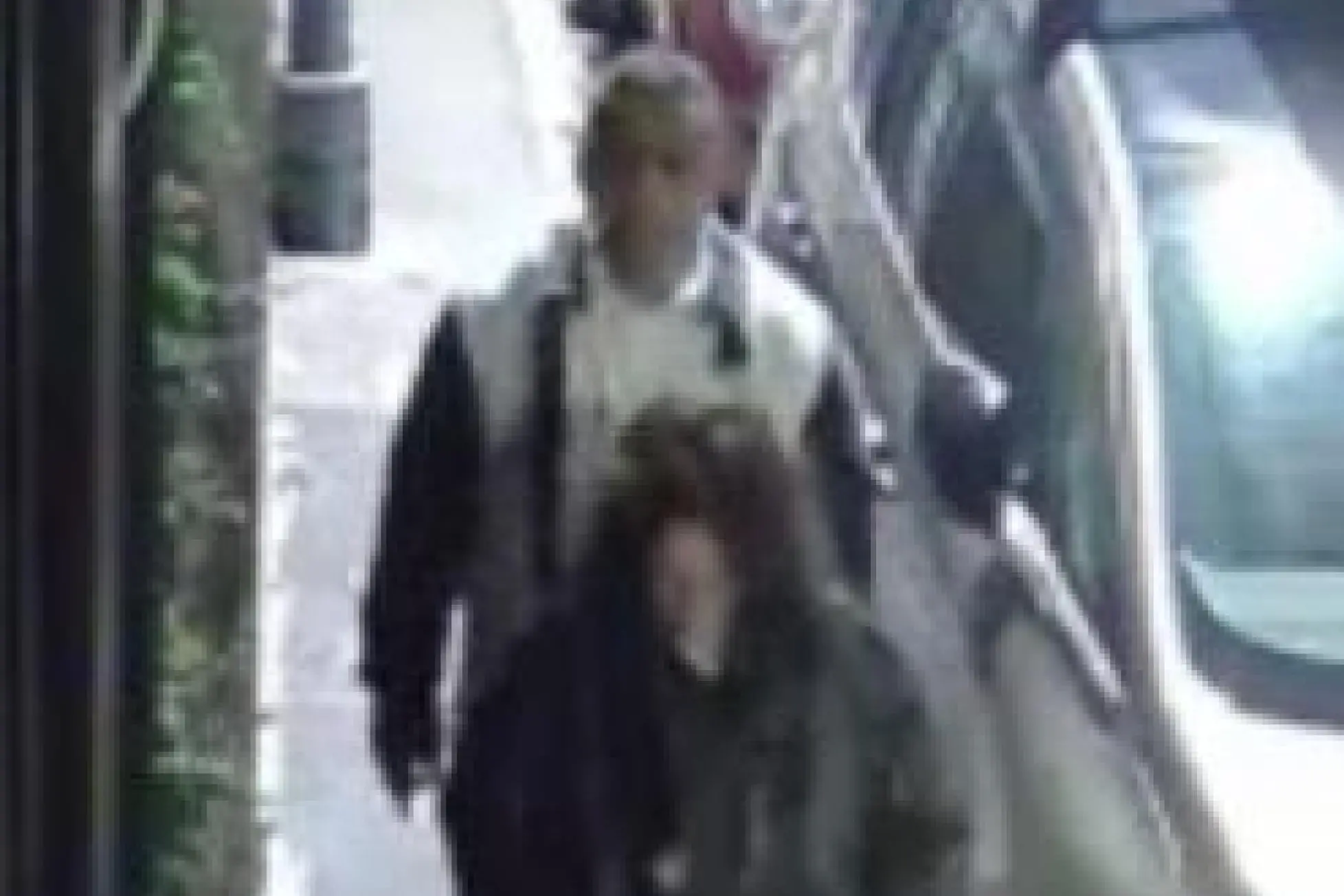 C'è un indagato per la morte di Aurora Livoli: è un 57enne di origini peruviane Sono state le immagini delle telecamere della metropolitana a far convergere i sospetti sul 57enne di origine peruviane indagato dalla Procura di Milano per l'omicidio di Aurora Livoli (ANSA/US CARABINIERI)