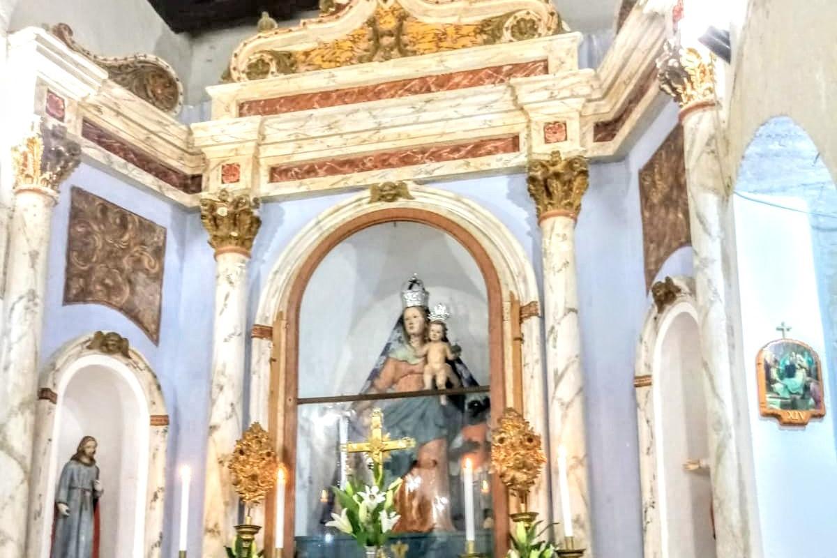 Maracalagonis: “Bistia a festa”, con “is coronas de sa reina” nella chiesa della Madonna d'Itria