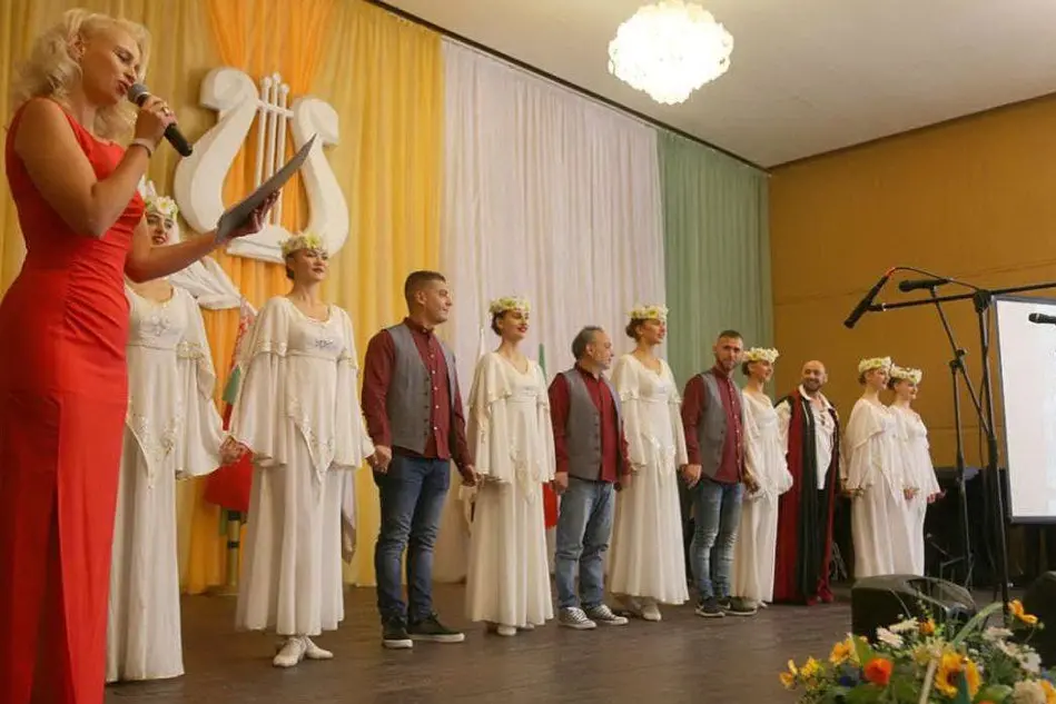 Un'immagine dagli spettacoli in Bielorussia dedicati all'Isola