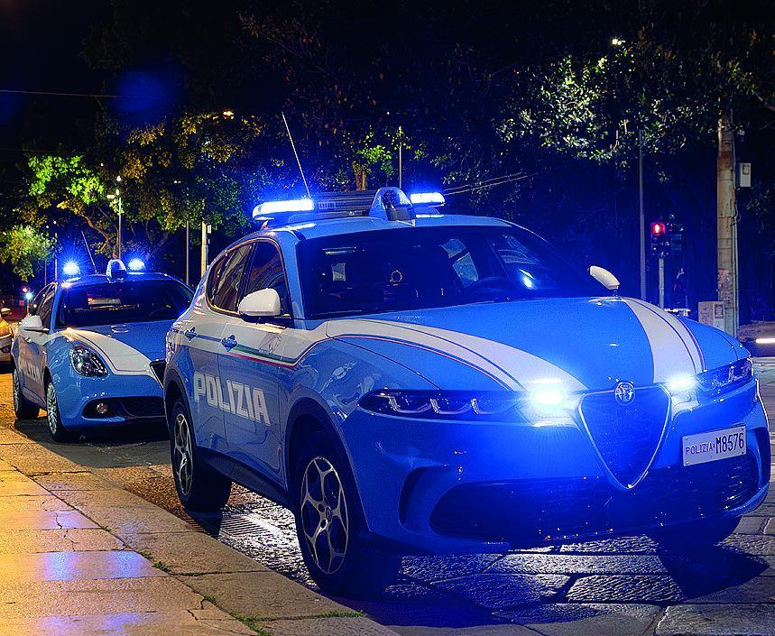 Folle fuga per mezz’ora sul furgone rubato