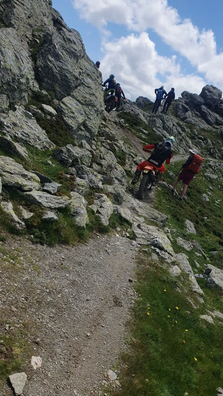 I turisti stranieri in moto a Punta La Marmora
