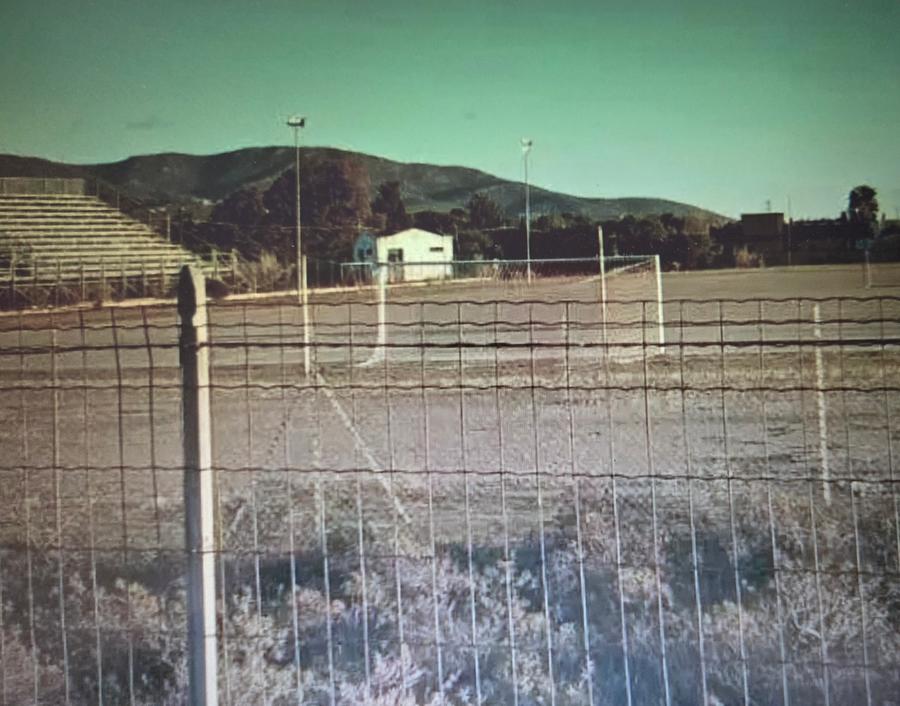 Via libera al restyling del campo sportivo