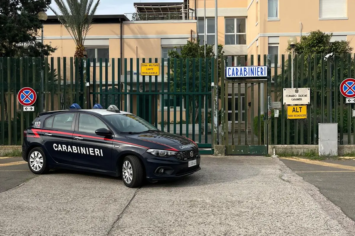 Il piazzale della caserma dei carabinieri di Monserrato