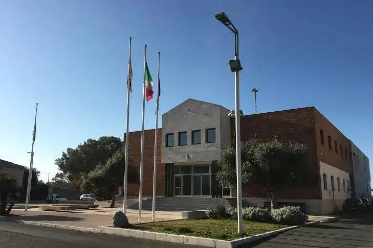 Il Comune di Santa Giusta (foto Pinna)