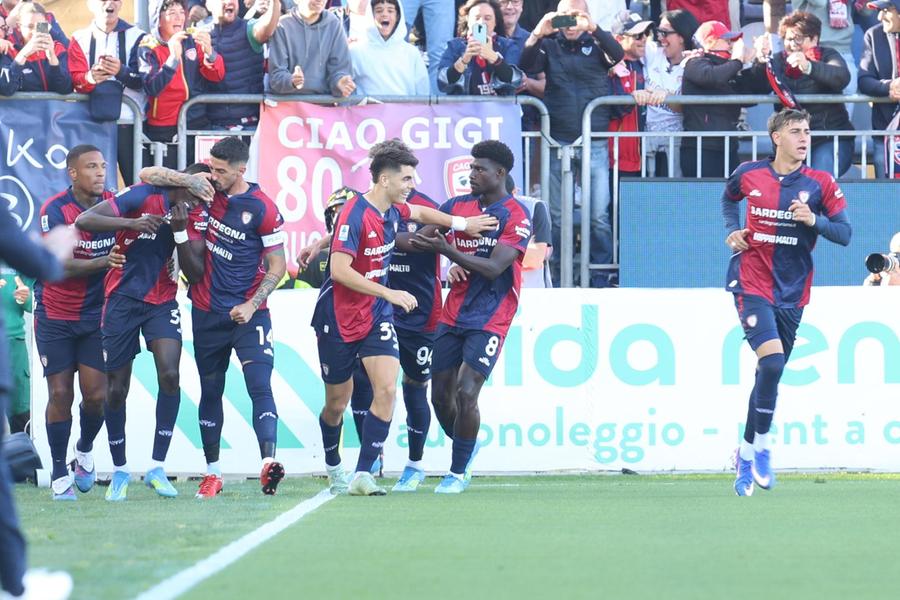 Cagliari-Atalanta 2-2 al 45’: alla doppietta di Mendy risponde quella di Scamacca