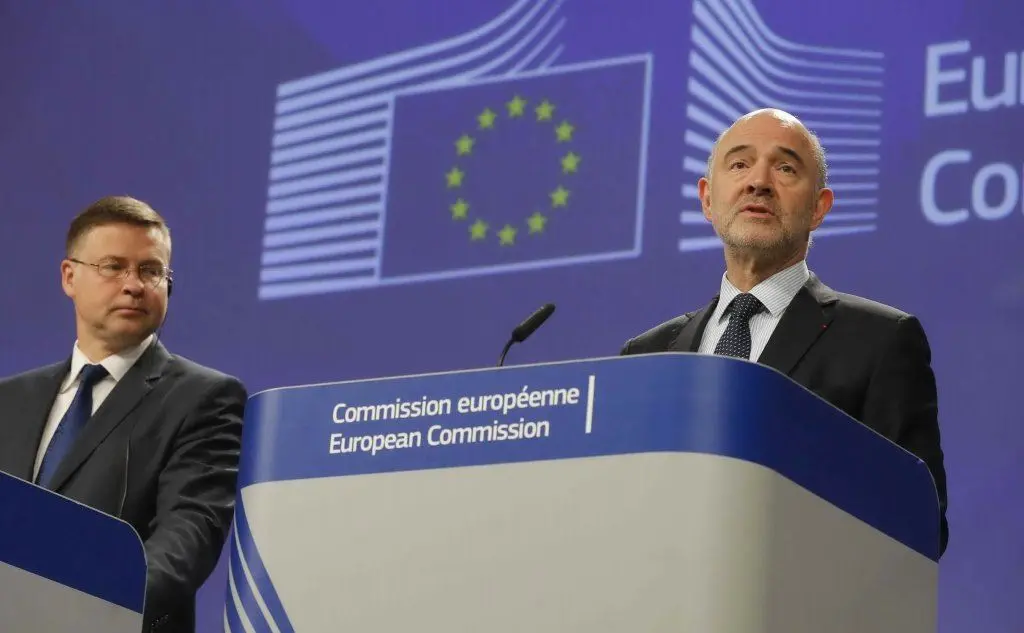 Valdis Dombrovskis e Pierre Moscovici (Ansa)
