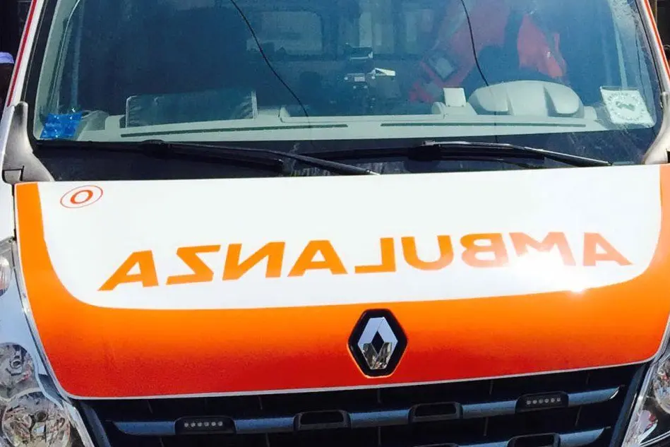 Un'ambulanza