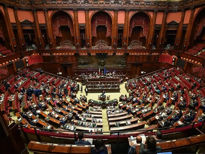 Politiche, anche nell’Isola scatta la corsa verso Roma: assessori e consiglieri regionali pronti al grande salto (foto Ansa)