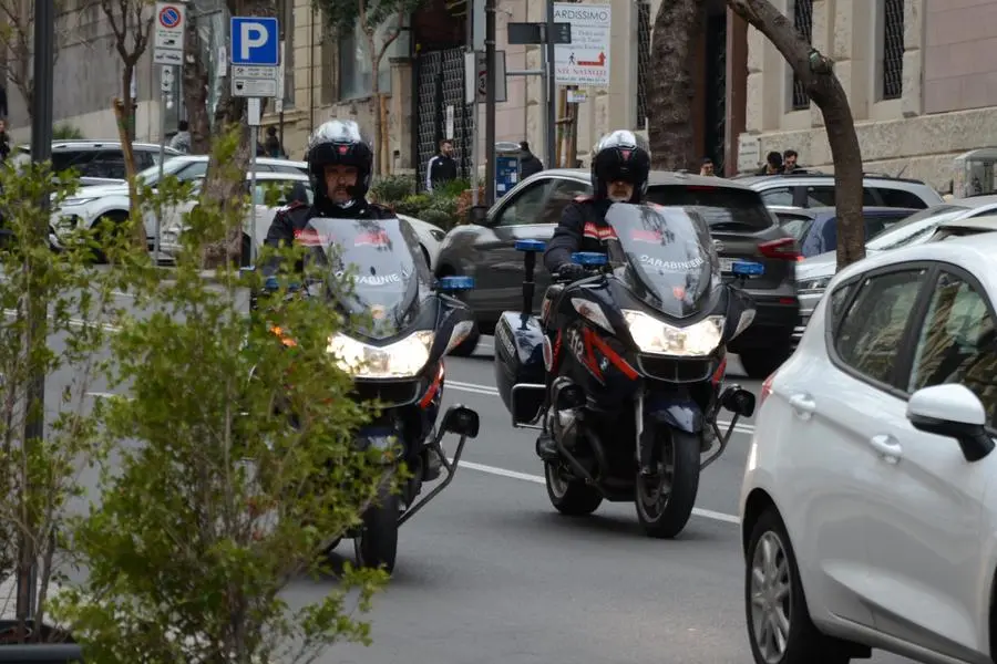 Due militari in moto (foto carabinieri)