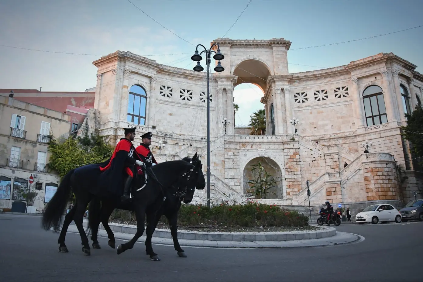 Carabinieri in Alta uniforme a Cagliari
