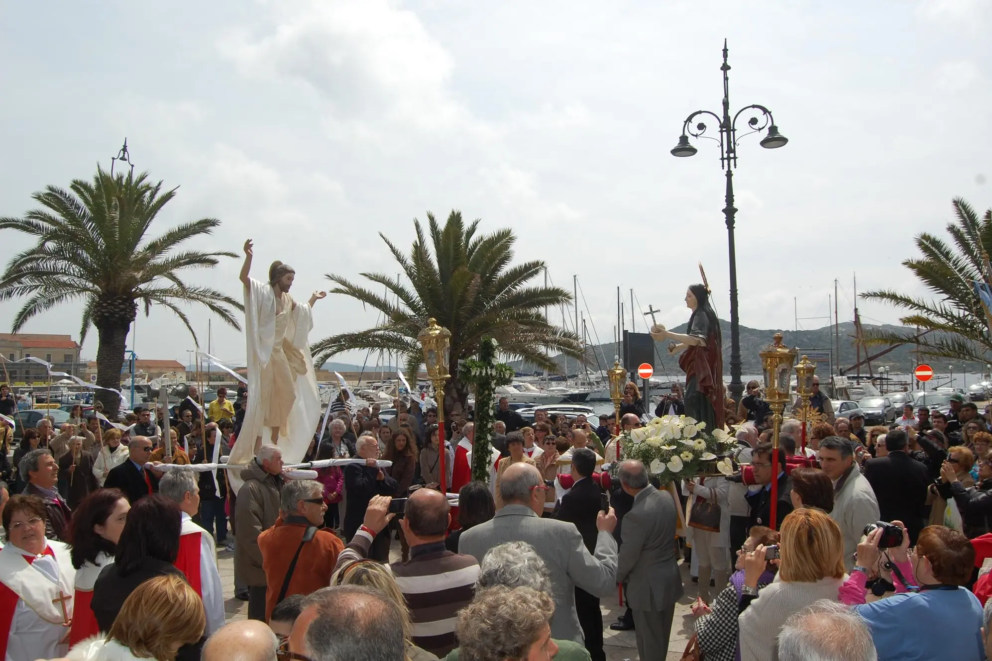 La Maddalena, processione dell'incontro (Foto Ronchi)