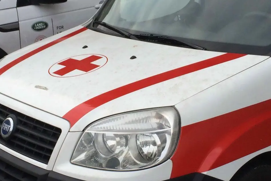 Un'ambulanza