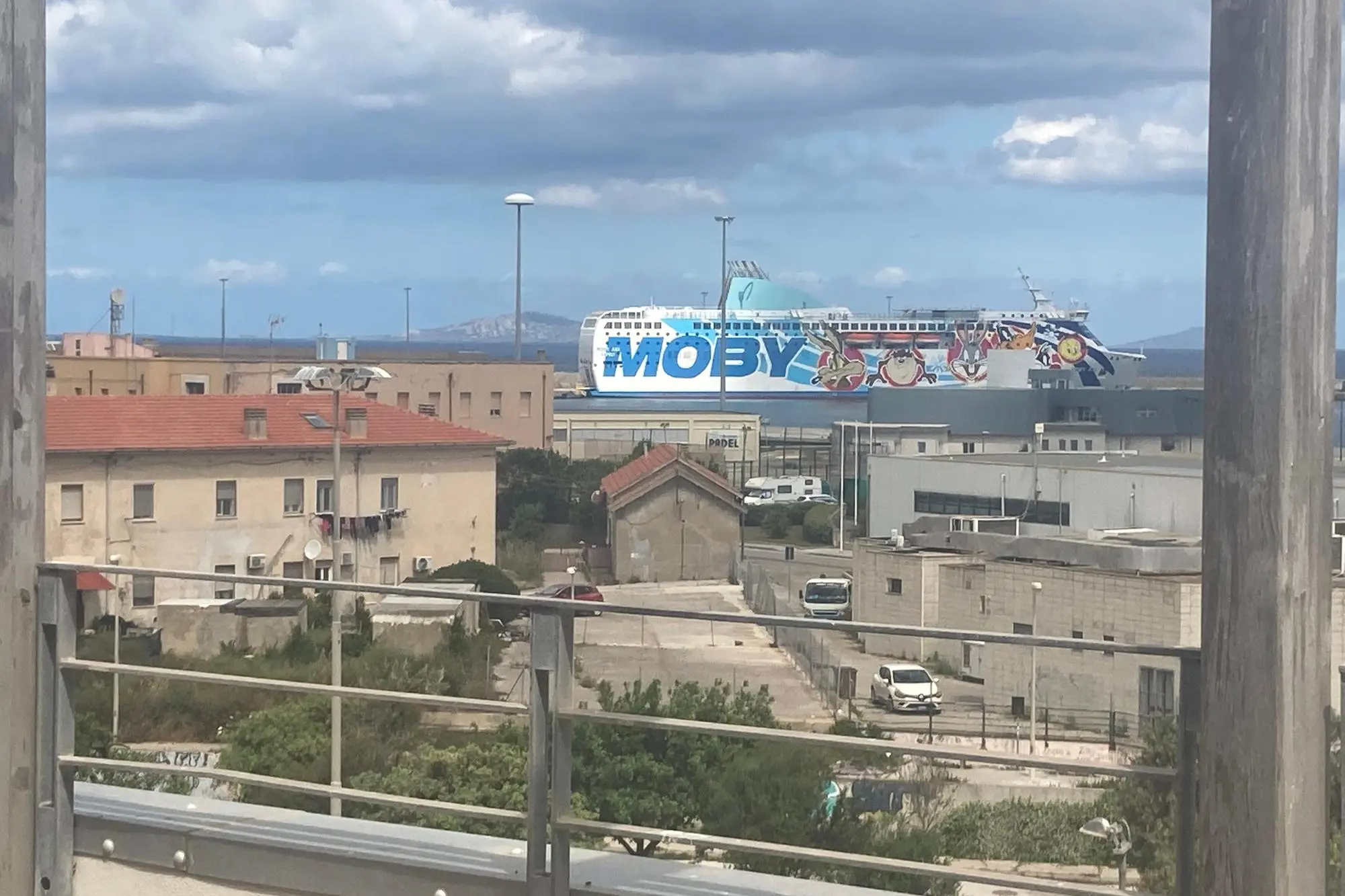Lo scalo marittimo di Porto Torres (foto Pala)