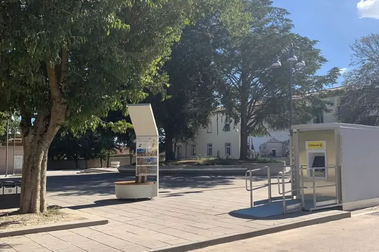 Piazza Manzoni a Torralba (foto concessa)