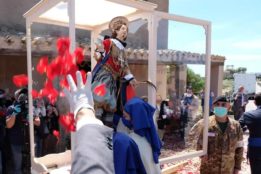 Sant'Efisio (L'Unione Sarda - Ungari)