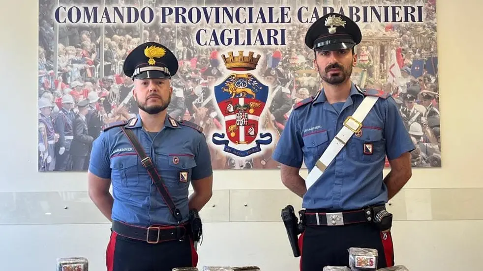https://immagini.unionesarda.it/version/c:NWNiZjkwNTUtNDA3NC00:ZTcwNDE5MmMtNGNiYi00/image.webp?f=16:9