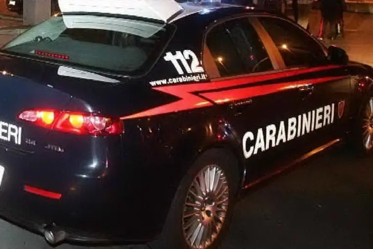 Auto dei carabinieri (foto di repertorio)