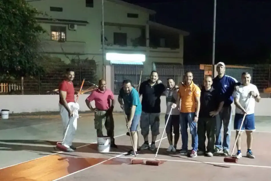 Narcao Sindaco Danilo Serra assessori e consiglieri rifanno campo da tennis
