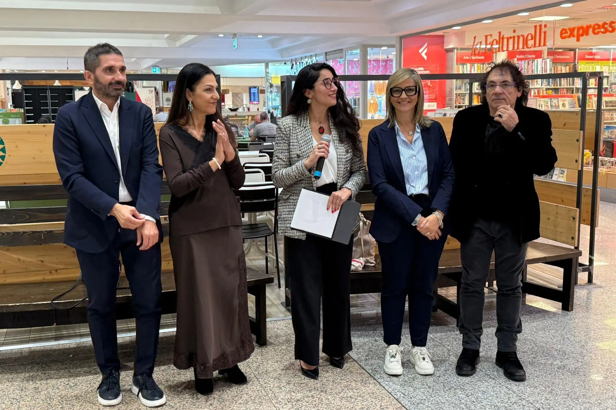 La presentazione della mostra Trame di Sardegna