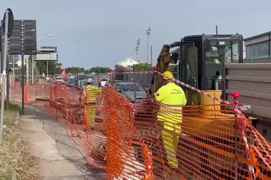 Cagliari, cantieri in via Riva di Ponente: mattinata da incubo per gli automobilisti