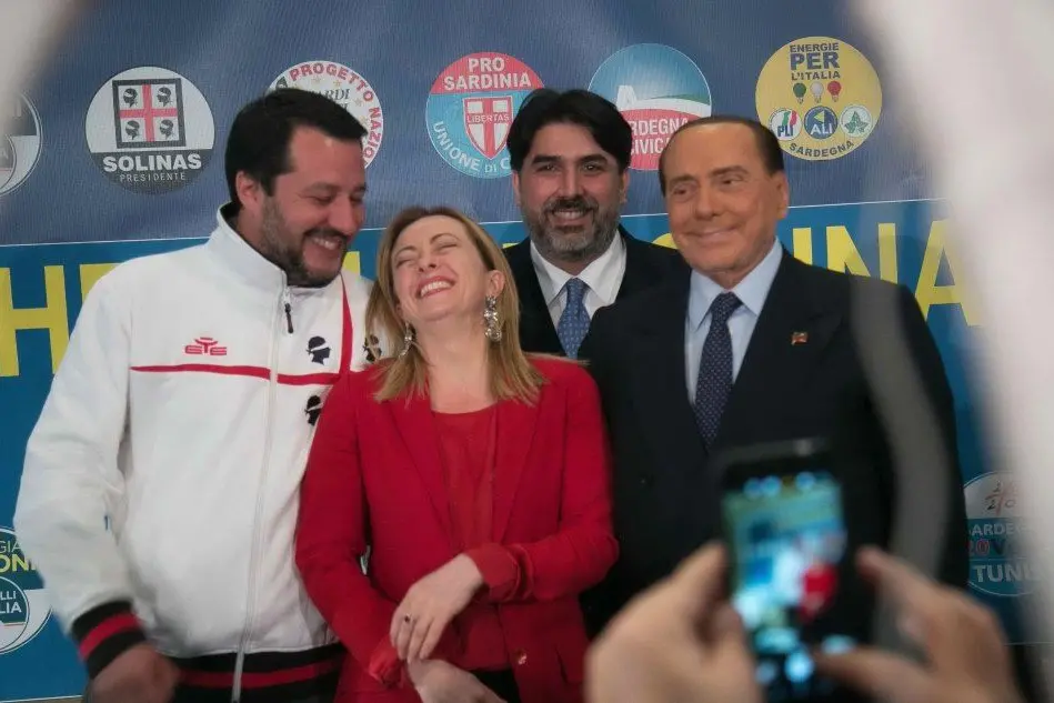 Solinas con Salvini, Berlusconi e Meloni (Ansa)