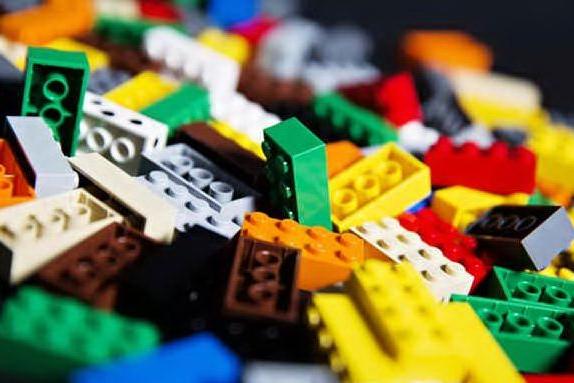 Addio all'inventore dei personaggi Lego: aveva 78 anni