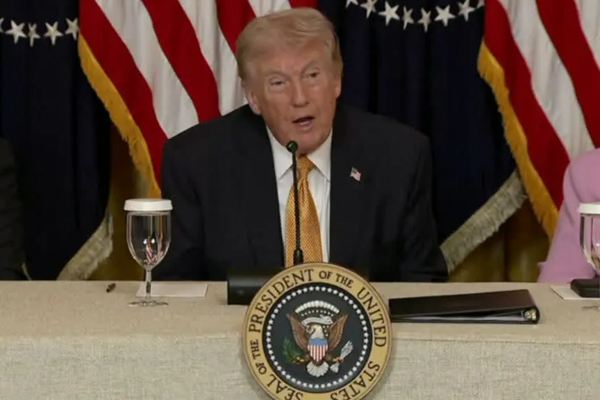 Trump: "Risposta Francia su Hormuz non è perfetta, ma è la Francia"