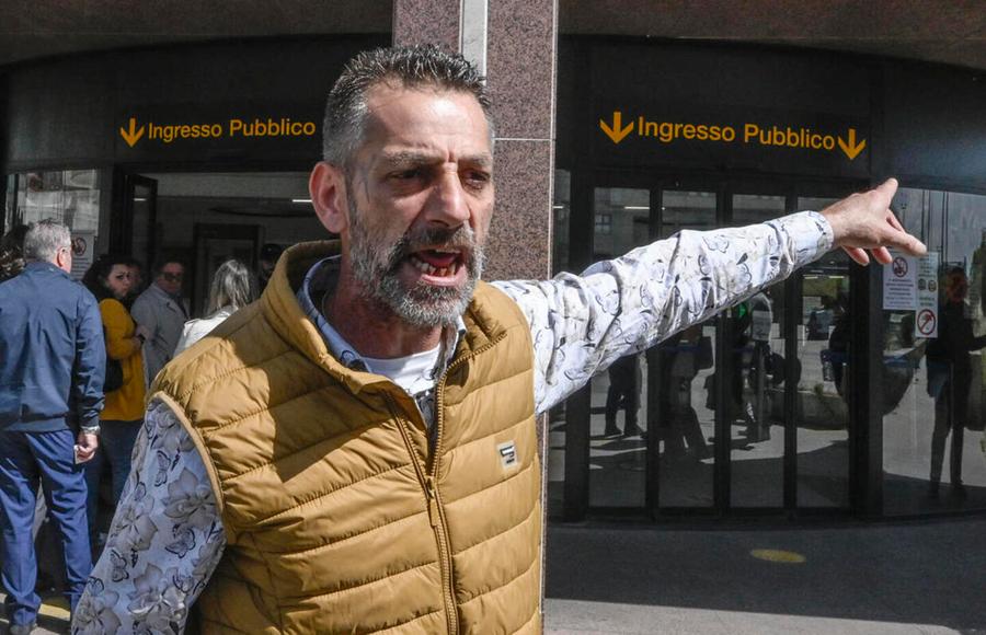Caos in aula al processo per Martina