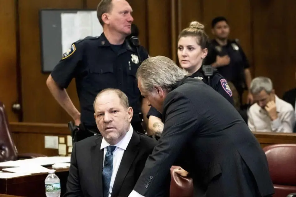 Harvey Weinstein durante un'udienza del processo (Ansa)