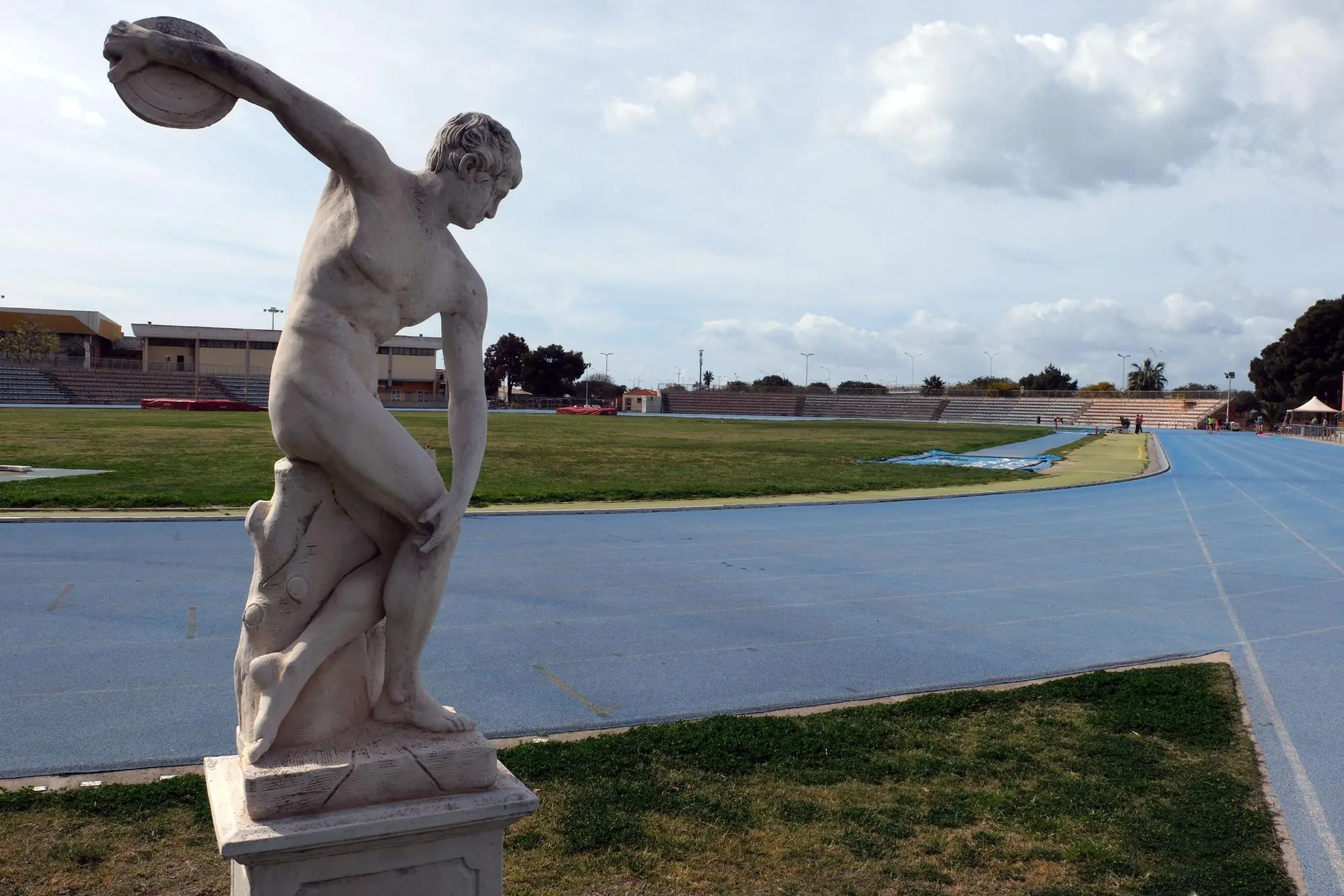 Una pista di atletica